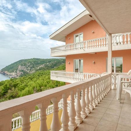 Apartmani Bronhi Sutomore Exteriör bild