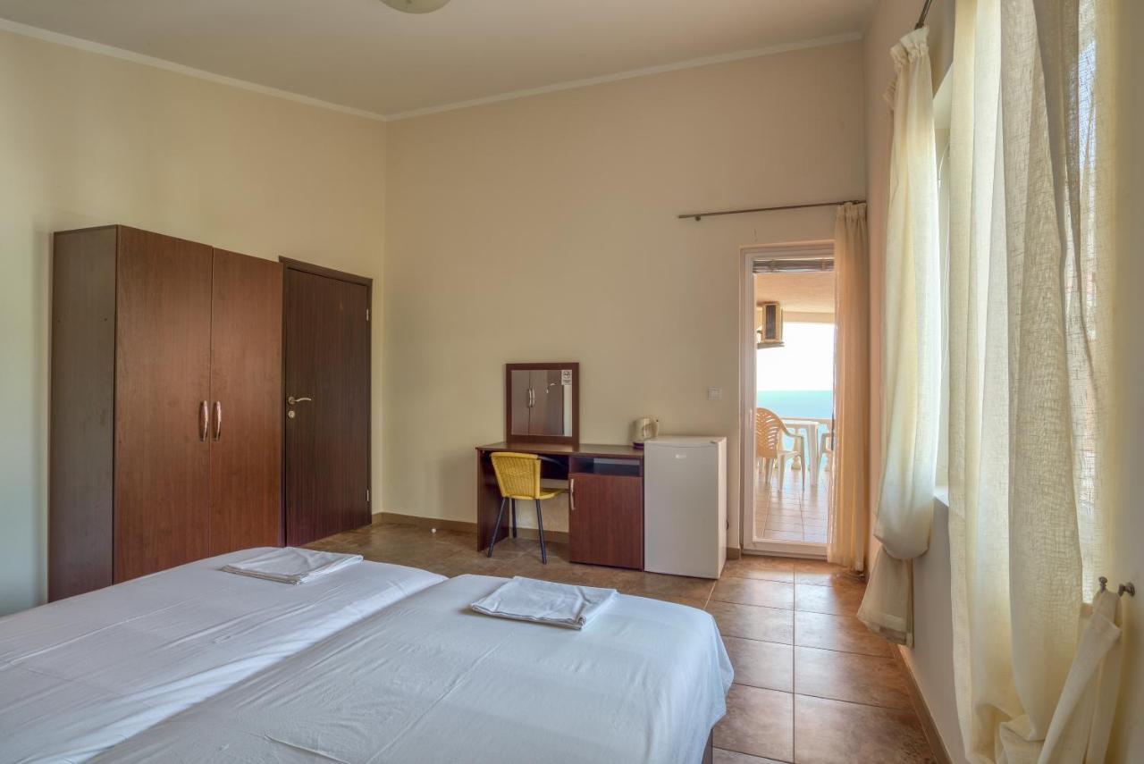 Apartmani Bronhi Sutomore Exteriör bild
