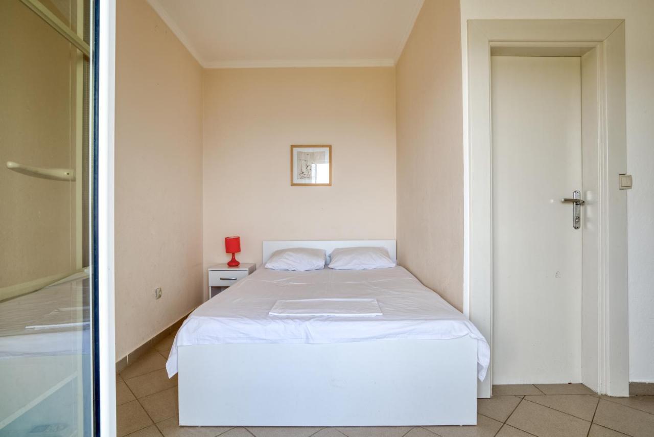 Apartmani Bronhi Sutomore Exteriör bild